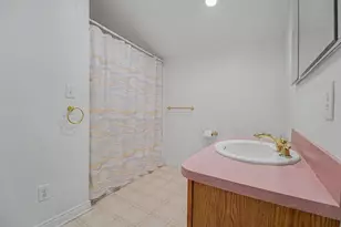 558 W Clarkston, Lake Orion, MI 48362 - Photo 17