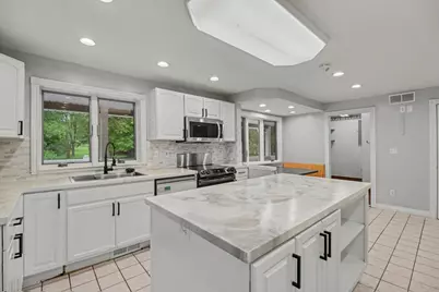 558 W Clarkston, Lake Orion, MI 48362 - Photo 7