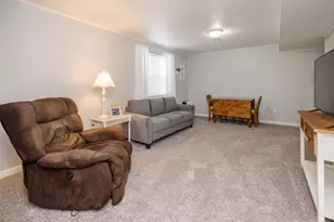 9658 D Dr N, Battle Creek, MI 49014 - Photo 27