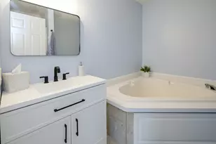 9658 D Dr N, Battle Creek, MI 49014 - Photo 21