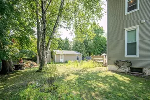 607 Pine St, Manistee, MI 49660 - Photo 39