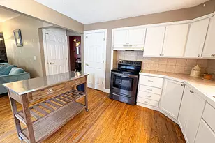 607 Pine St, Manistee, MI 49660 - Photo 11