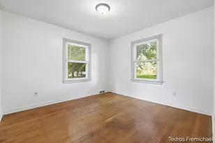 3372 Evert St NW, Grand Rapids, MI 49534 - Photo 9