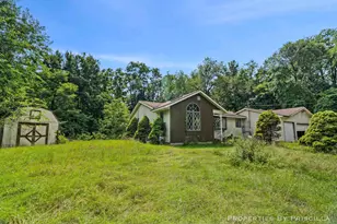 9284 Pine Island Dr NE, Sparta, MI 49345 - Photo 15