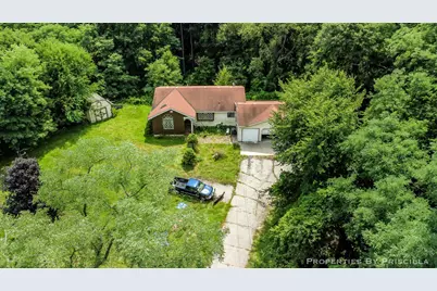 9284 Pine Island Drive NE, Sparta, MI 49345 - Photo 3