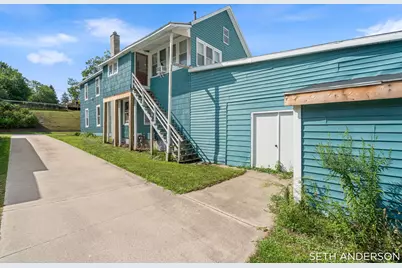 1748 Lakeshore Drive, Muskegon, MI 49441 - Photo 5