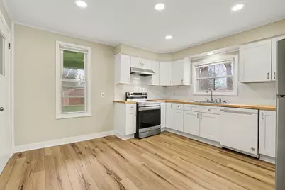 154 Carrier Street NE, Grand Rapids, MI 49505 - Photo 9