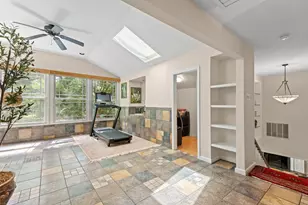 21200 W 13 Mile Rd, Beverly Hills, MI 48025 - Photo 25