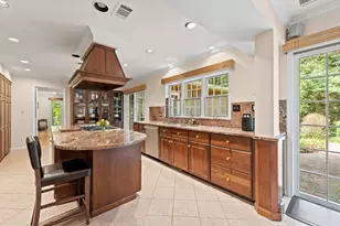 21200 W 13 Mile Rd, Beverly Hills, MI 48025 - Photo 7