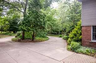 21200 W 13 Mile Rd, Beverly Hills, MI 48025 - Photo 43