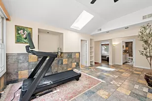 21200 W 13 Mile Rd, Beverly Hills, MI 48025 - Photo 25