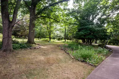 21200 W 13 Mile Road, Beverly Hills, MI 48025 - Photo 45