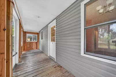 124 E Clinton Street, Hastings, MI 49058 - Photo 5