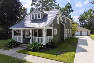 114 Cedar St, Paw Paw, MI 49079 - Photo 3