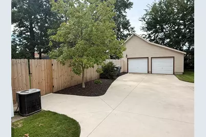 114 Cedar Street, Paw Paw, MI 49079 - Photo 5