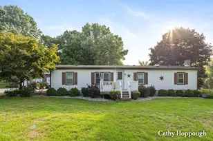 858 Kellogg Rd, Ionia, MI 48846 - Photo 1