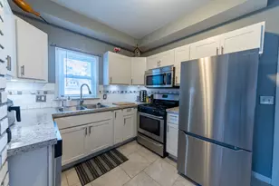 517 Quimby St NE, Grand Rapids, MI 49505 - Photo 9