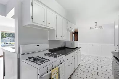 55478 Giddings Court, Mattawan, MI 49071 - Photo 13