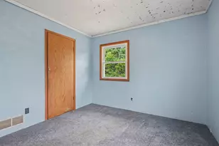11867 4 Mile Rd, Battle Creek, MI 49015 - Photo 17