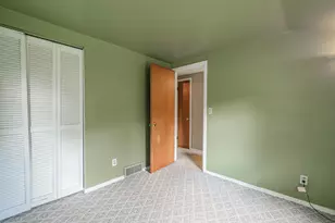 102 Lincolnwood Dr, Battle Creek, MI 49015 - Photo 21