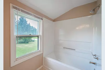 102 Lincolnwood Drive, Battle Creek, MI 49015 - Photo 19