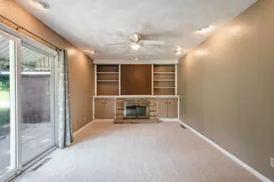 102 Lincolnwood Dr, Battle Creek, MI 49015 - Photo 11