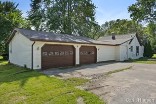305 Crescent St, Watervliet, MI 49098 - Photo 1