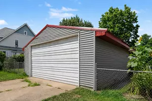 44 Highland Ave, Battle Creek, MI 49015 - Photo 15