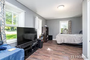 281 N Main St, Casnovia, MI 49318 - Photo 17