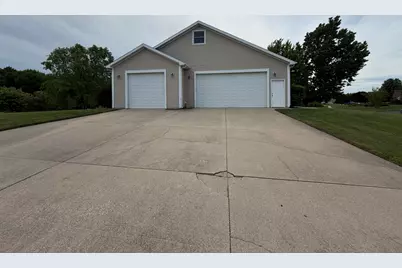 7809 Golf Meadows Drive SE, Caledonia, MI 49316 - Photo 3