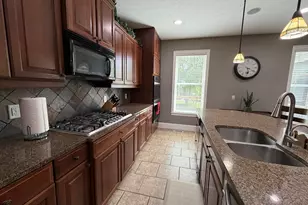 7809 Golf Meadows Dr SE, Caledonia, MI 49316 - Photo 11