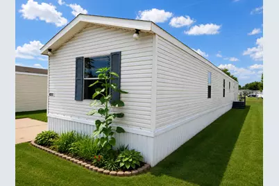 46561 Beau Jardin Drive, Macomb, MI 48044 - Photo 3
