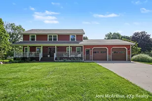 1562 W Ellis Ave, Belding, MI 48809 - Photo 1