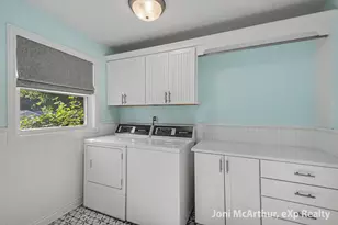 1562 W Ellis Ave, Belding, MI 48809 - Photo 11