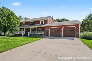 1562 W Ellis Ave, Belding, MI 48809 - Photo 3