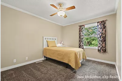 1562 W Ellis Avenue, Belding, MI 48809 - Photo 17