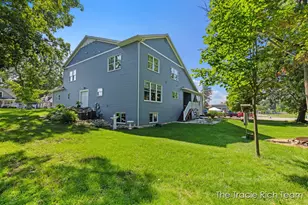 269 N Main St, Rockford, MI 49341 - Photo 53