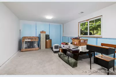 269 N Main Street, Rockford, MI 49341 - Photo 47