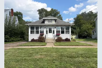 109 N Higby Street, Jackson, MI 49202 - Photo 1
