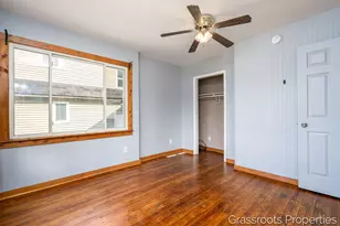 1109 Fulton St W, Grand Rapids, MI 49504 - Photo 11