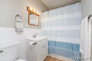 1981 Valley St, Muskegon, MI 49442 - Photo 13