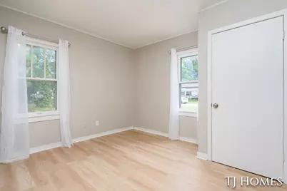 1981 Valley Street, Muskegon, MI 49442 - Photo 11