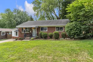 217 W McKay St, Saline, MI 48176 - Photo 3