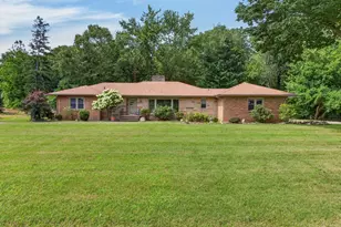 3712 S Pipestone Rd, Sodus, MI 49126 - Photo 1