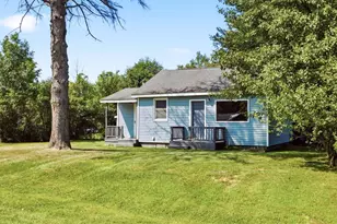 1827 Marlette Rd, Kimball, MI 48074 - Photo 3