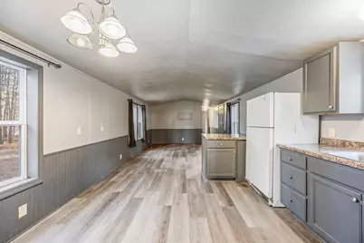 8401 Independence Avenue, Cadillac, MI 49601 - Photo 9