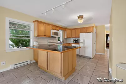 748 North Avenue NE, Grand Rapids, MI 49503 - Photo 7