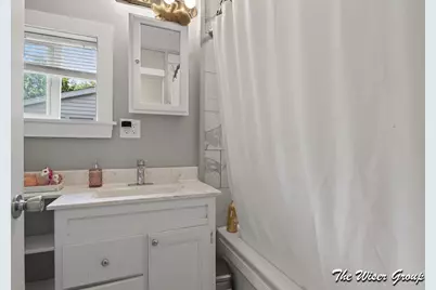 748 North Avenue NE, Grand Rapids, MI 49503 - Photo 11