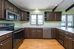 1050 Jean Ann Dr, Saint Joseph, MI 49085 - Photo 5