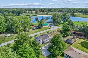 1688 S Carr Rd, Muskegon, MI 49442 - Photo 9